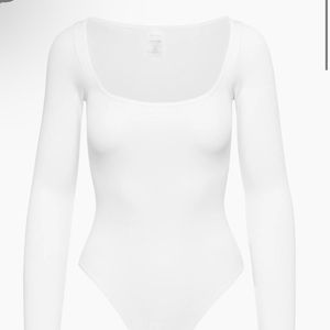 Aritzia Sunday best bodysuit